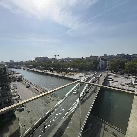 Splendid Penthouse In Center With Water View