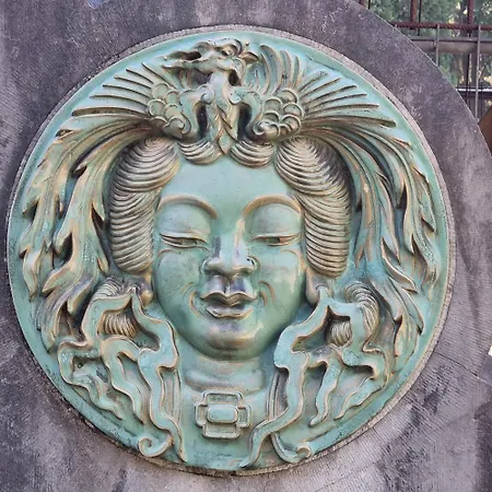 Chinese Pavilion Park - Magnificent