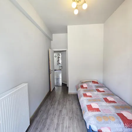 Splendid 2 Bedroom In Etterbeek *