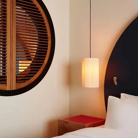 The Standard, 5*