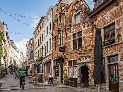 Cozy En Plein Coeur Du Sablon Apartment Brussels