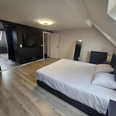Luxury Triplex Stylish 2br In 公寓 *