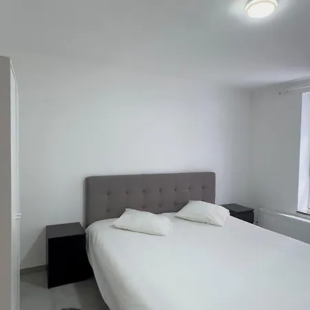 アパート Luxury 2br & Jacuzzi Near Expo 12 & Ing Arena *