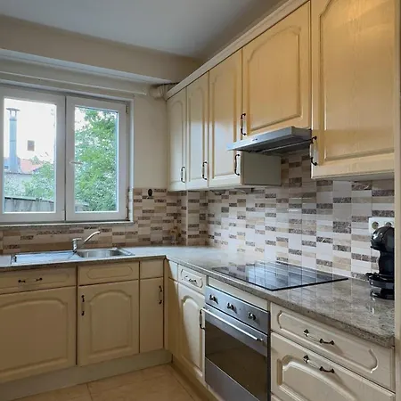 شقة Luxury 2br & Jacuzzi Near Expo 12 & Ing Arena بروكسل