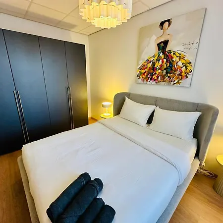 아파트 Grand Place - Prime Location 2 Bedroom *