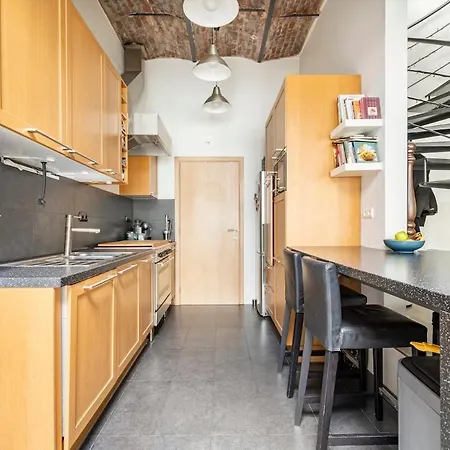 Сasa de vacaciones Beautiful Loft With Terrace - Midi Station - Flix Bruselas