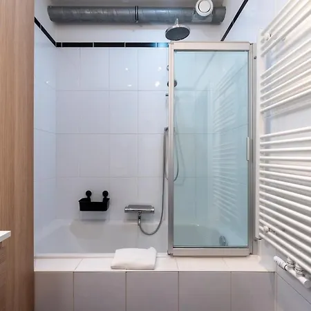 Apartman Uccle - Elegance & Modernity In A Quiet Setting *