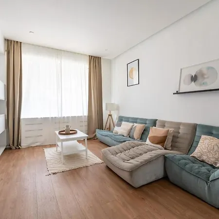 Uccle - Elegance & Modernity In A Quiet Setting Brüsszel