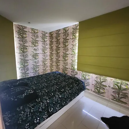 Gezellig Met Balkon * Bruksela