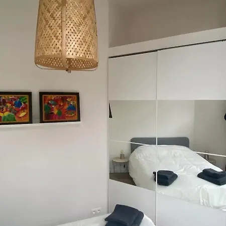 Beautiful And Warm Flat In Heart Of Apartment