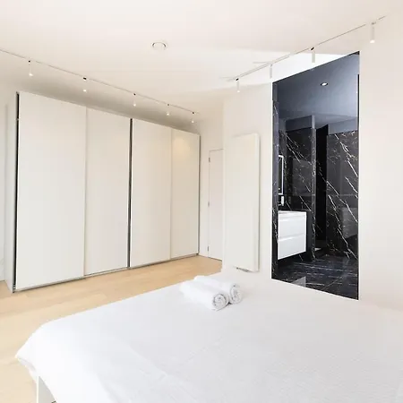 Trendy Canal District Penthouse Apartment