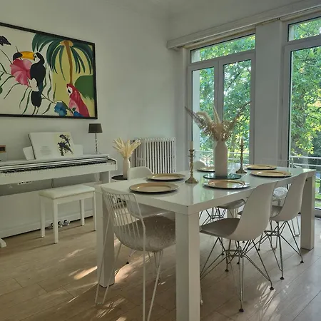 Résidence Souverain 94 *