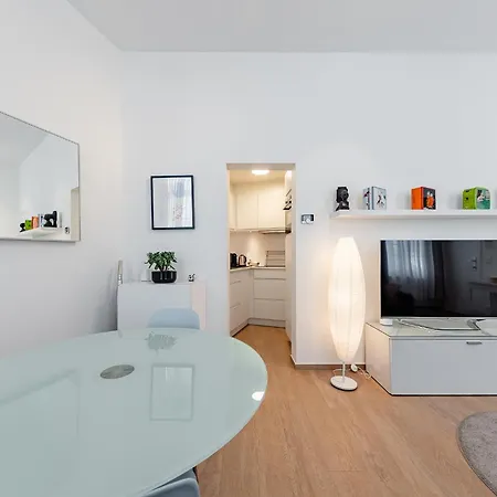 Apartmán Fully Furnished And Modern Flat - Center Brusel