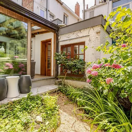 Maison Du Cinquantenaire - The Residential *