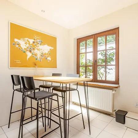 Maison Du Cinquantenaire - The Residential Bryssel