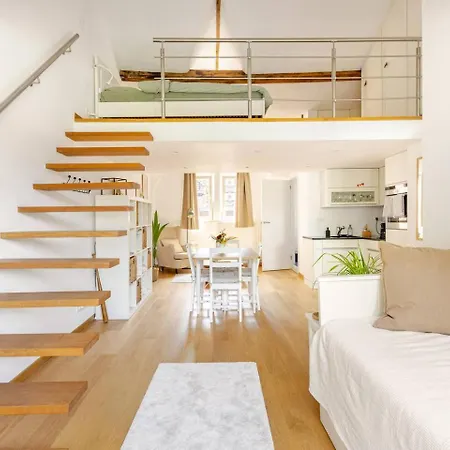 Апартаменты Maison Du Cinquantenaire - The Jubilee Loft Брюссель