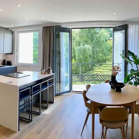 公寓 Stylish Flat,90m2, In A Great Location *