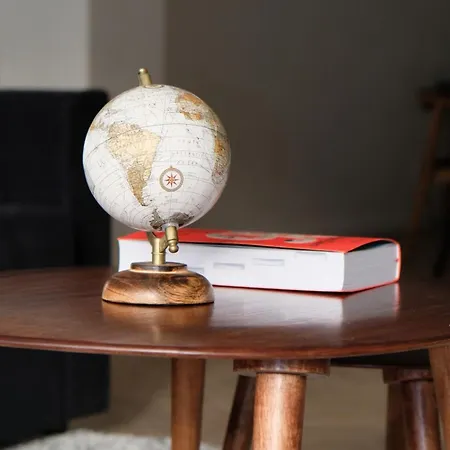 Appartement Center Spacious And