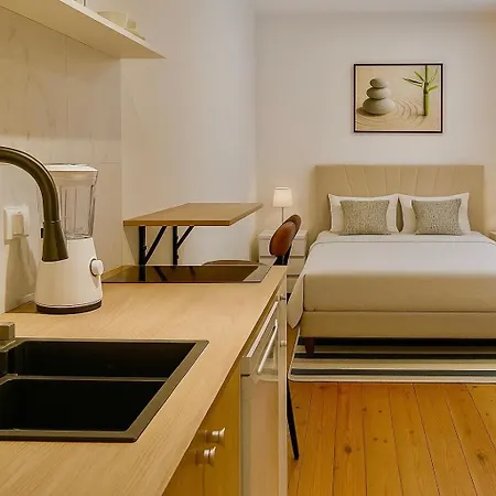 Cozy And Centrally Located شقة *