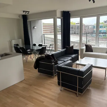 Modern Close To Everything Apartman