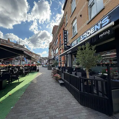 Διαμέρισμα Garden's Jacuzzi 1 *