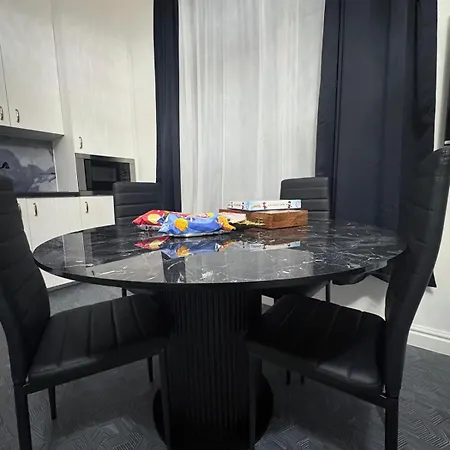 Garden's Jacuzzi 1 *