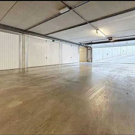 Close To Nato Bus Tram Calm Location Parking Extra Onsite Disc Parking Daire *