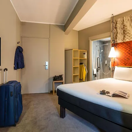 Ibis Off Grand'place 3* בריסל