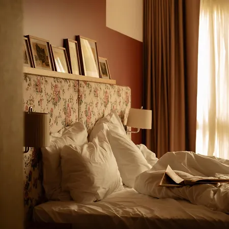 9hotel Chelton Отель Брюссель