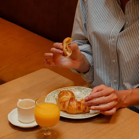 Отель 9hotel Chelton