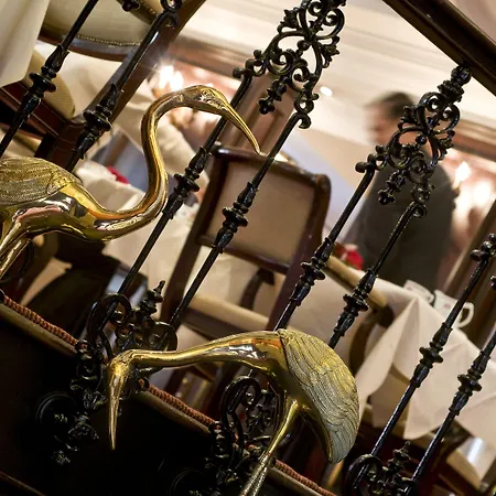 Warwick Grand-place 4* Брюссель