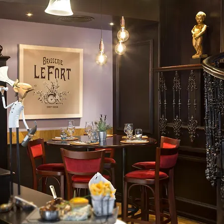 Warwick Grand-place Отель