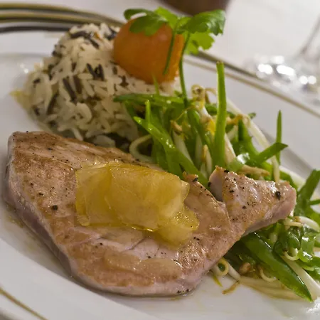 Warwick Grand-place Отель 4*