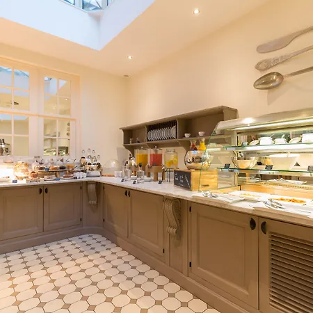 ستانهوب باي ثون هوتيلز فندق