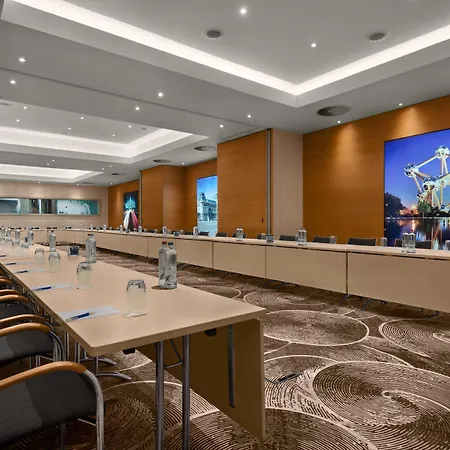 Nh Eu Berlaymont Отель 4*