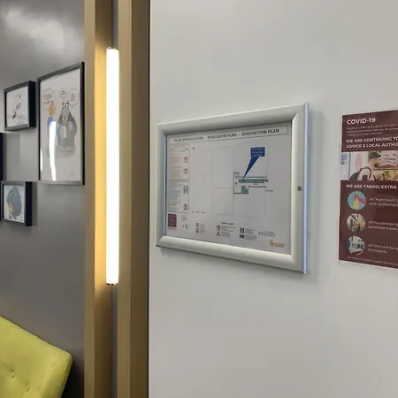 Safestay Grand Place ホテル