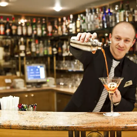 ル シャトレイン ホテル 5*