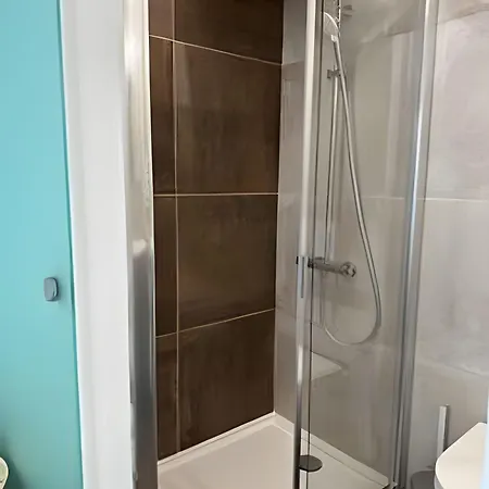 With Ensuite And Garden Affittacamere Bruxelles