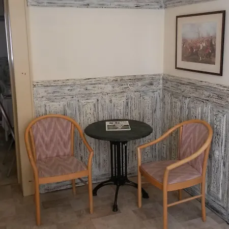 فندق Queen Mary 3*