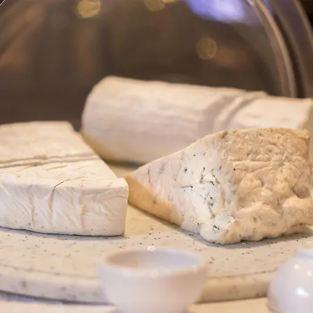 Avenue Louise Trademark Collection By Wyndham 호텔 4*