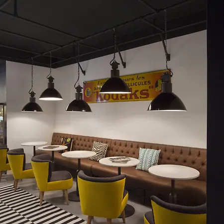 ズーム 4* ブリュッセル