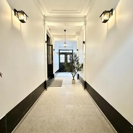 Charm And Comfort Apartment Brüssel