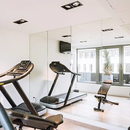 Hotel Pillows Centre 4*