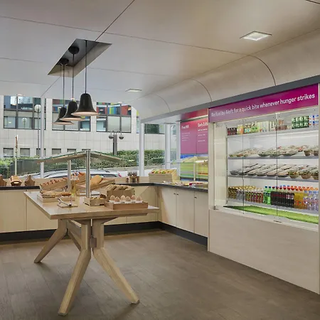 Aloft Schuman Hotell