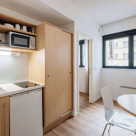 アパートホテル アパートホテル アダージョ アクセス ヨーロッパ アパートホテル 2*