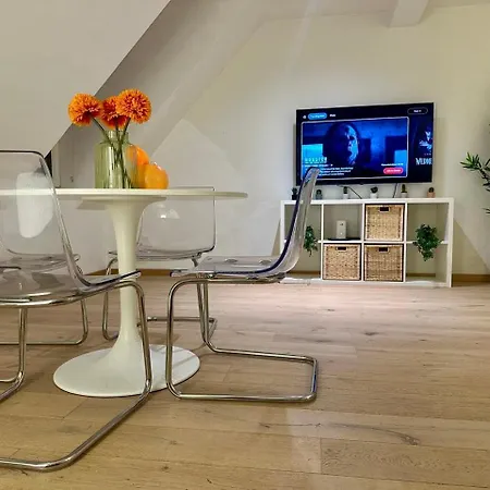 The Experience - 2 Bedroom Bright, Spacious & * بروكسل