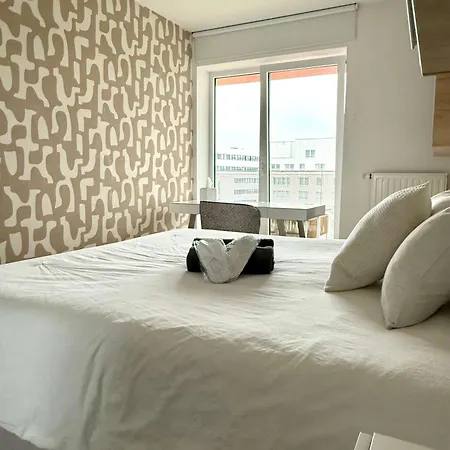 Апартаменты Cosy Flat For 2pers 5 Min From Gare Du Midi By Transport *