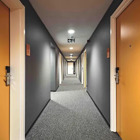 Easyhotel Centre Hotel