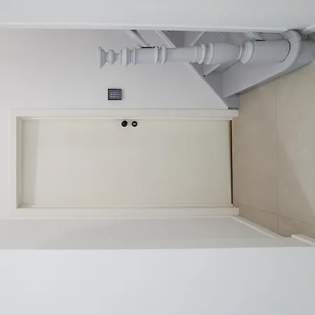 Apartment St Guidon 1