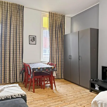 New Self Check In 2 Floor Near Chatelain *